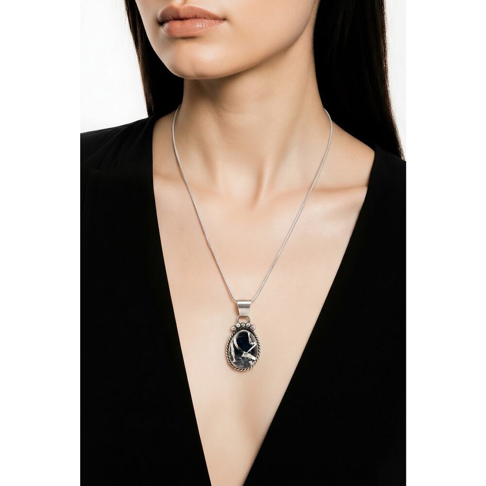 Navajo Vicky Hicks Handmade Sterling Silver White Buffalo Pendant Necklace